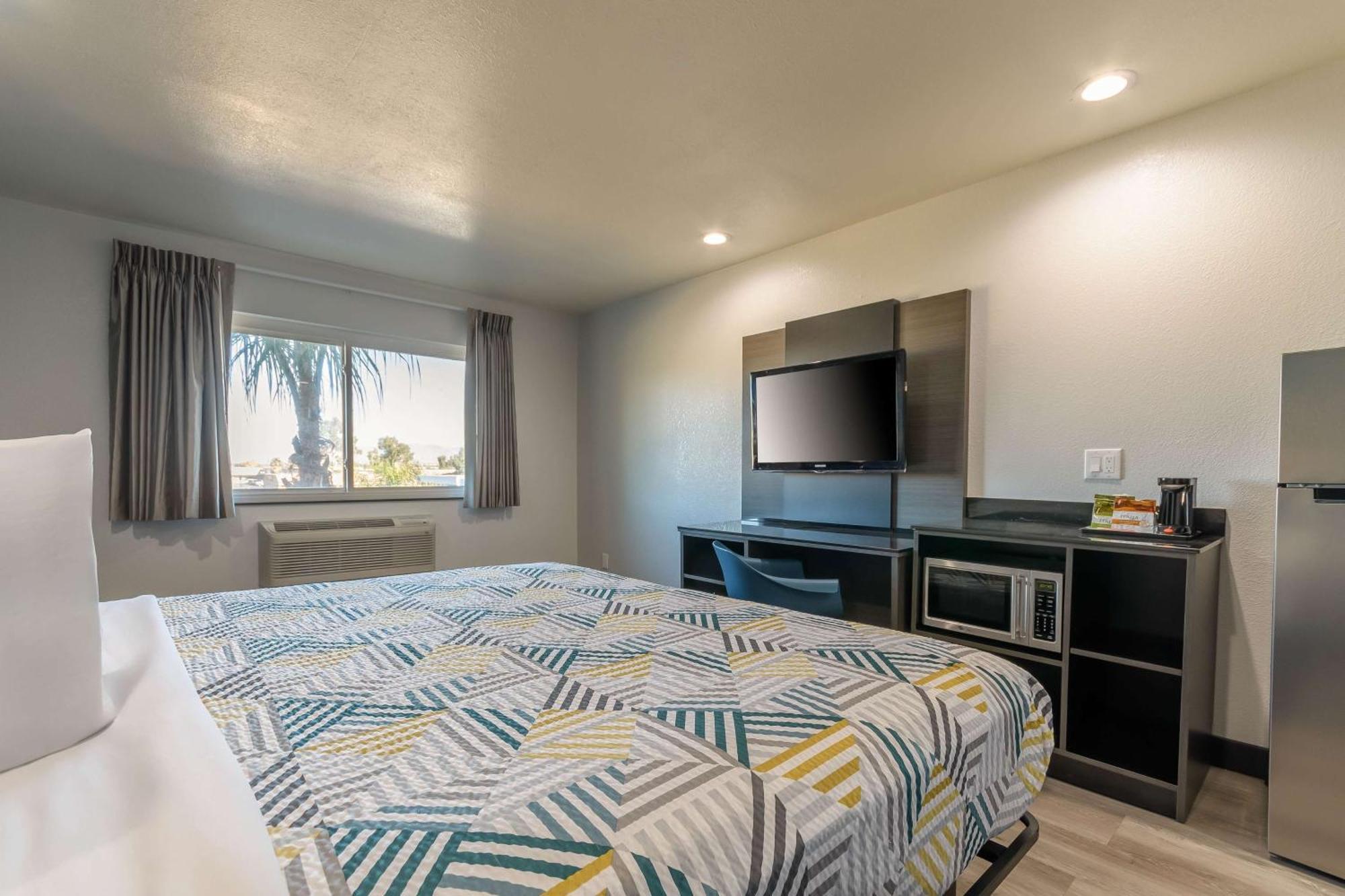 Studio 6 Suites Perris, Ca Екстер'єр фото
