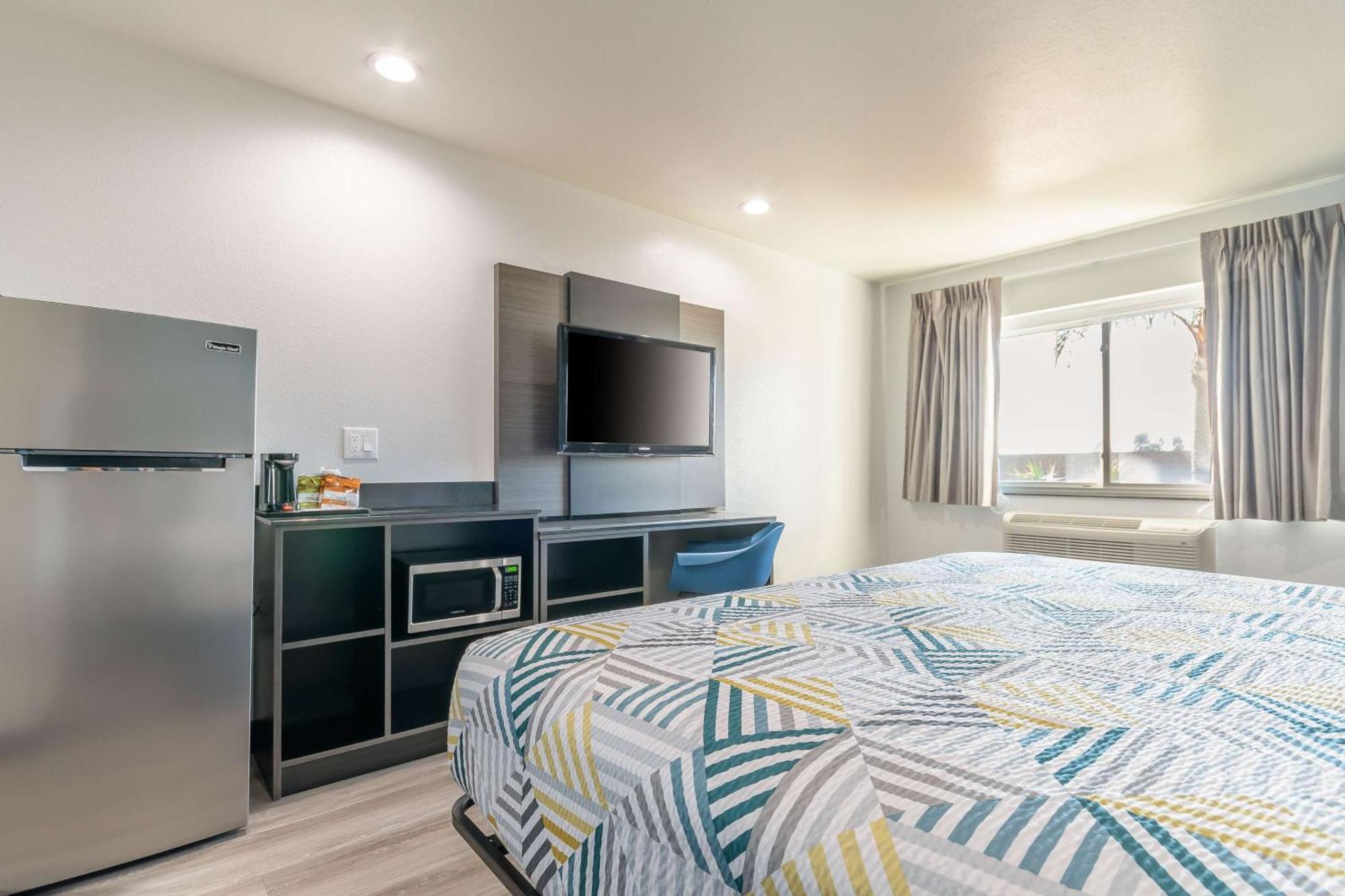 Studio 6 Suites Perris, Ca Екстер'єр фото